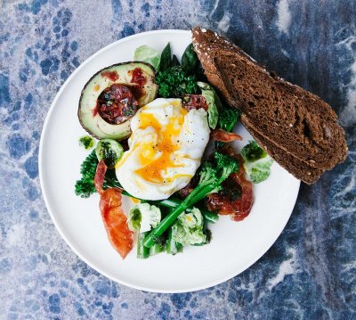 Waarom je ei nooit in kokend water moet koken